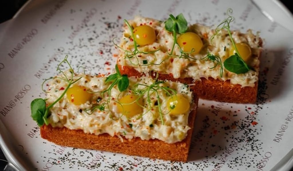 Bianco & Rosso brings the world of charming little European bars and roadside bodegas to Hong Kong Bianco & Rosso brings the world of charming little European bars and roadside bodegas to Hong Kong